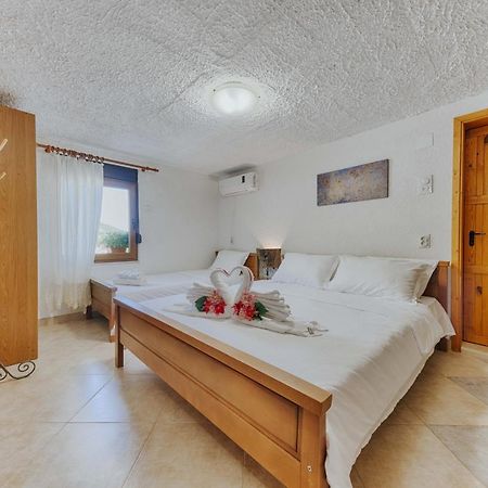 Markovic Village Apartments Улцин Екстериор снимка