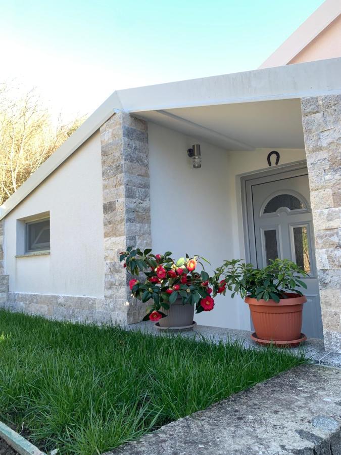 Markovic Village Apartments Улцин Екстериор снимка