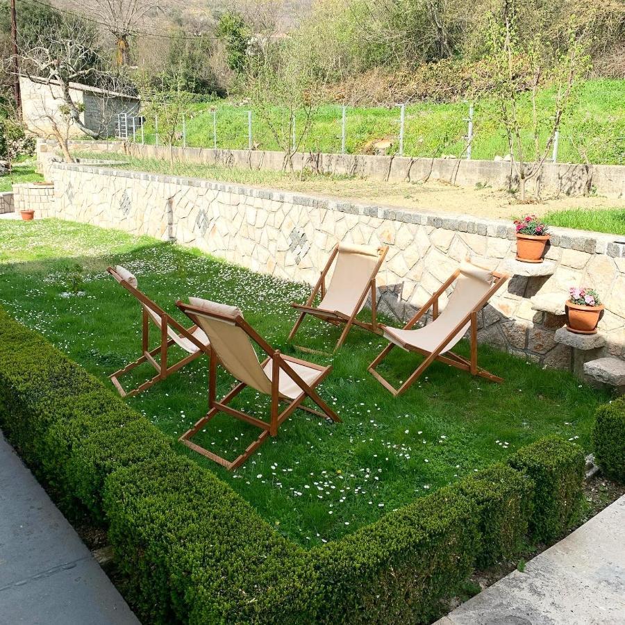 Markovic Village Apartments Улцин Екстериор снимка