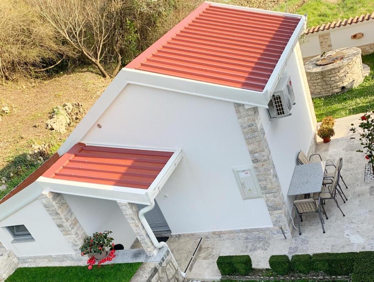 Markovic Village Apartments Улцин Екстериор снимка