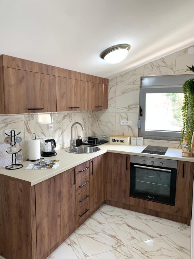Markovic Village Apartments Улцин Екстериор снимка