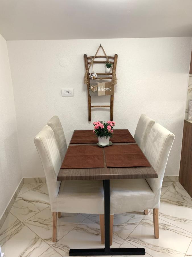 Markovic Village Apartments Улцин Екстериор снимка